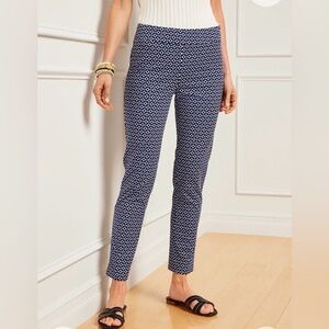 Talbots New Chatham Stretch Ankle Pants Geo Flower Navy Blue Size 16